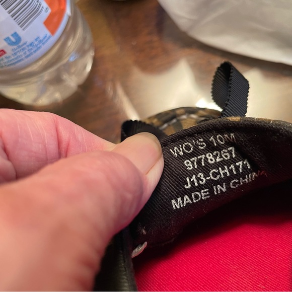 SPERRY Top Sider Leopard Pattern Boat Shoes Size 10 M - Picture 7 of 9